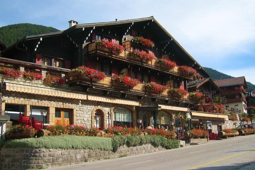 Au Manoir D'Anniviers Hotel Vissoie Bagian luar foto